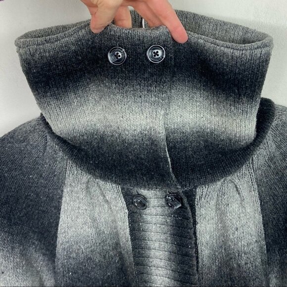 Urban Outfitters Wool‎ Blend Shacket Plaid Oversized Sweater Jacket Size Small - Picture 7 of 12